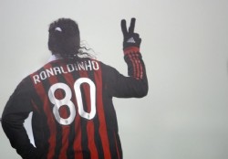 Ronaldinho se fue del Miln