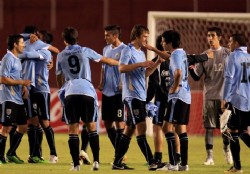 Uruguay pasa an perdiendo