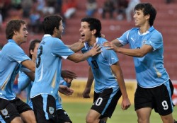 Uruguay a tres puntos de la gloria