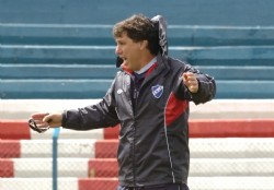 Rol�n sigue al firme