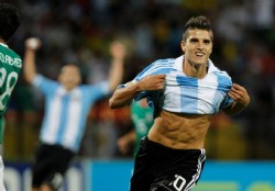 Argentina quiere asegurar su pase