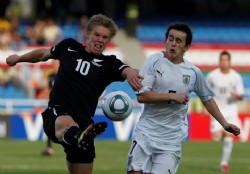 Uruguay despert al final y empat con Nueva Zelanda