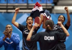 Dominicanas se cuelgan el oro