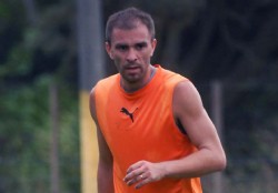 Pe�arol gole� a Boston River en amistoso