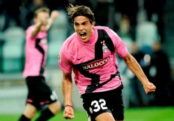 Juventus es l�der provisorio en Italia