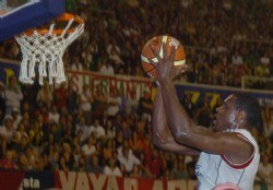 Aguada remont� un infartante partido