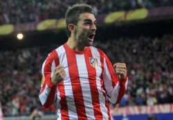 Atl�tico Madrid gole� y se perfila