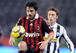 Milan quiere presionar
