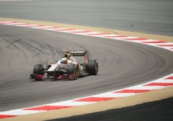 Vettel logra la pole