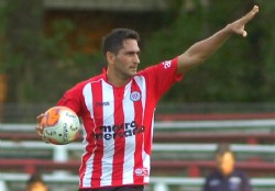 River soprendi� a todo Melo