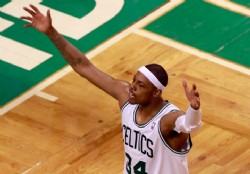Boston empat� la final en tiempo extra