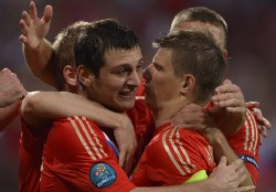 Rusia gan� 4 a 1 y es l�der del grupo A