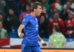 Croacia venci� y lidera su grupo