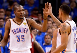 Durant y Thunder se ponen al frente