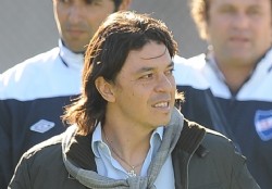 Gallardo tiene el plan y la oncena para la final