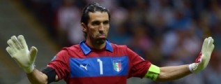 Buffon se enoj� con sus compa�eros