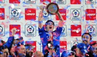 Universidad de Chile es tricampe�n