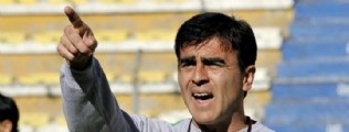Gustavo Quinteros renuncia a la selecci�n boliviana