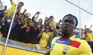 Ecuador venci� con lo justo a Bolivia
