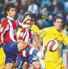 Duelo en Espaa por un puesto en la Champions