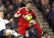 Real Madrid suma otra estrella: Xabi Alonso