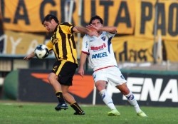Nacional favorito y Pe�arol no puede caer
