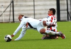 Est� prohibido jugar mal