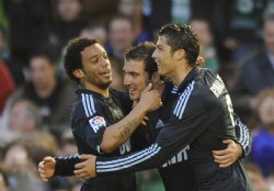 Real y Barcelona se van a sacar chispas en el "derby" espa�ol