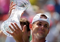 Roddick repite como profeta en su tierra