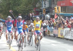 Mascara�as recuper� el trono de la Vuelta Ciclista