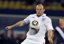Inglaterra y EE.UU. son favoritos en sus partidos