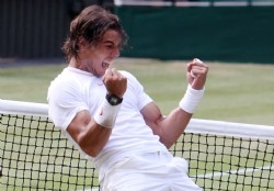 "Rafa" brilla y  Roger se hunde
