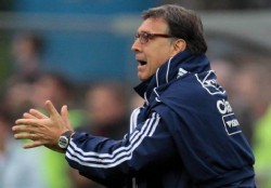 "Tata" Martino sigue en Paraguay