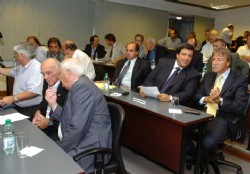 Tab�rez podr�a doblar el sueldo