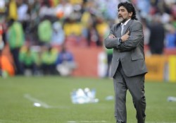 Continuidad  de Maradona se complica
