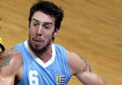 Uruguay salv� el debut