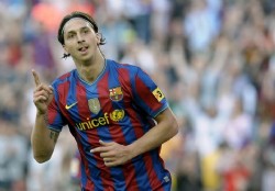 Barcelona sigue considerando venta de Ibrahimovic