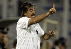 Lavolpe es el nuevo DT de Costa Rica