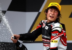 Muere piloto japon�s Tomizawa tras ca�da