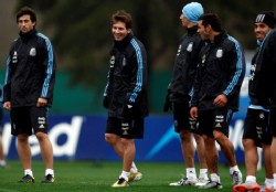 Argentina saldr�a con fuerte ofensiva