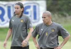 Pe�arol est� para jugar a las cartas