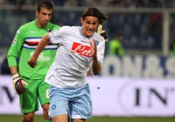 Cavani le dio ag�nica victoria al N�poles