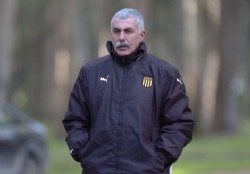 "De lo �nico que se habla es que Pe�arol juega mal"
