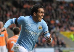 Tevez dej� sin record al uruguayo
