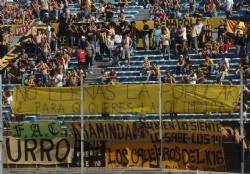 El cl�sico empez� a jugarse con "trapos"