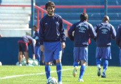 Flores hizo f�tbol y estar� en el banco
