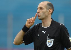 "Si quieren jugar se quedan, si no se van"