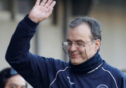 Chile comienza a despedir a Bielsa