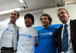 Diego Forl�n elogia a Marcelo Bielsa