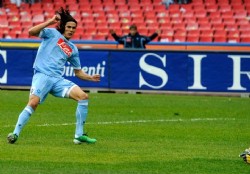 Barcelona interesado en Edinson Cavani